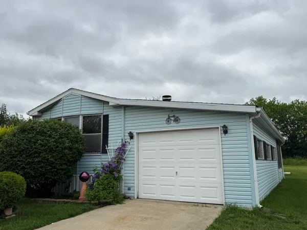 $65,000 | 664 Huntsbridge Road, Matteson, IL 60443