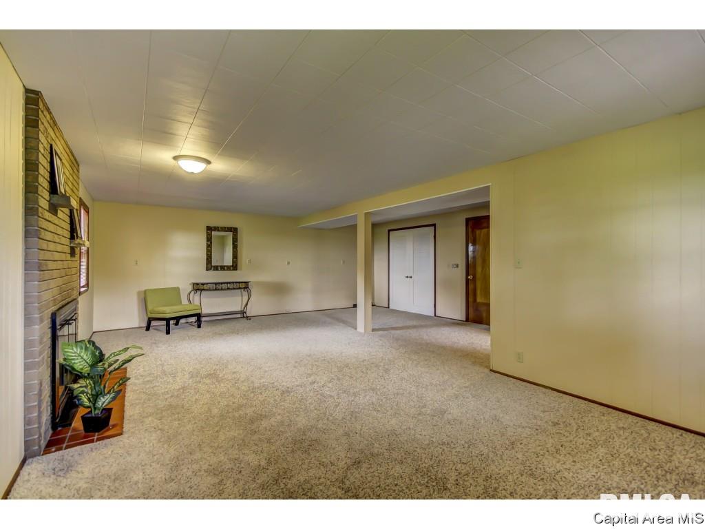 8 Walberta Drive Rochester, IL 62563 - Photo 19 of 29 Gallery Image 19