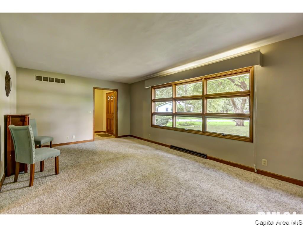 8 Walberta Drive Rochester, IL 62563 - Photo 21 of 29 Gallery Image 21