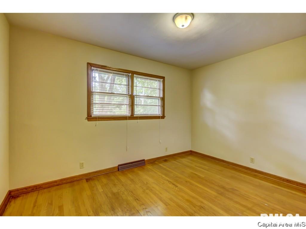 8 Walberta Drive Rochester, IL 62563 - Photo 27 of 29 Gallery Image 27