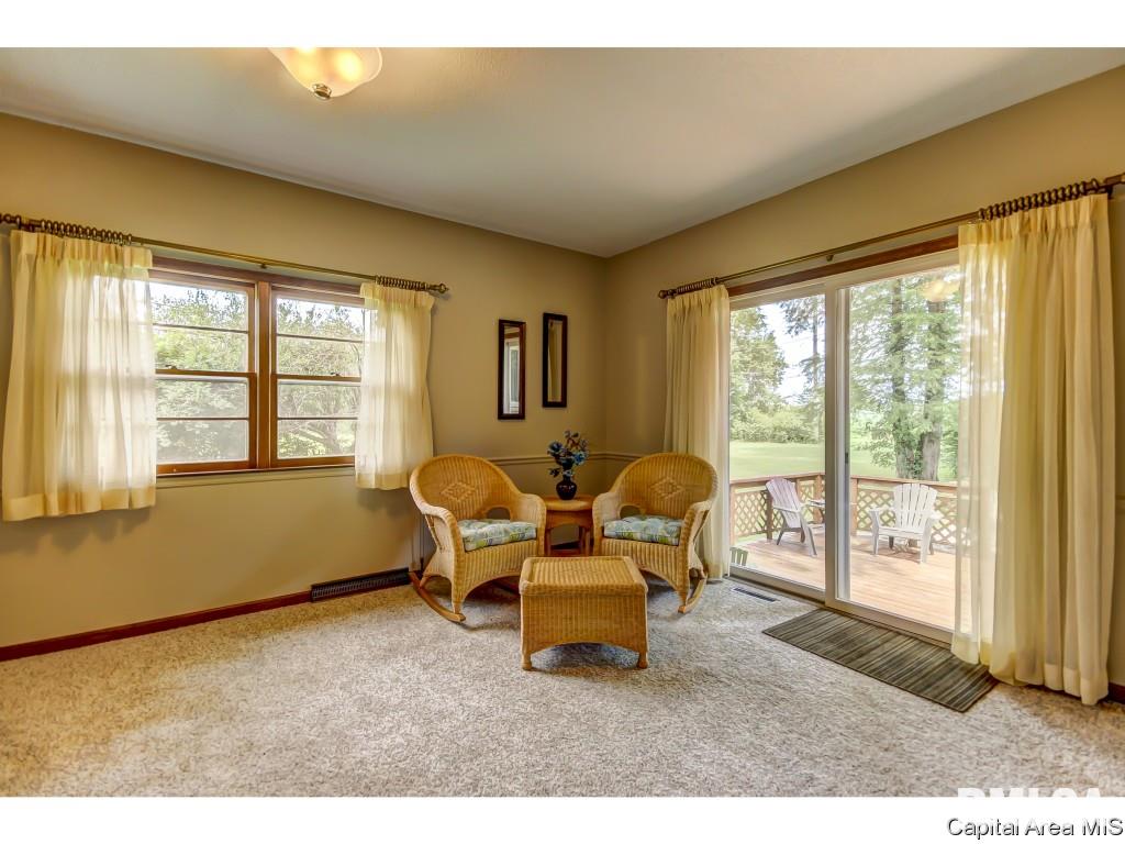 8 Walberta Drive Rochester, IL 62563 - Photo 8 of 29 Gallery Image 8