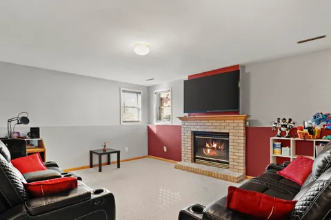 $315,000 | 204 West Clover Lane, Unit B, Cottage Grove, WI 53527