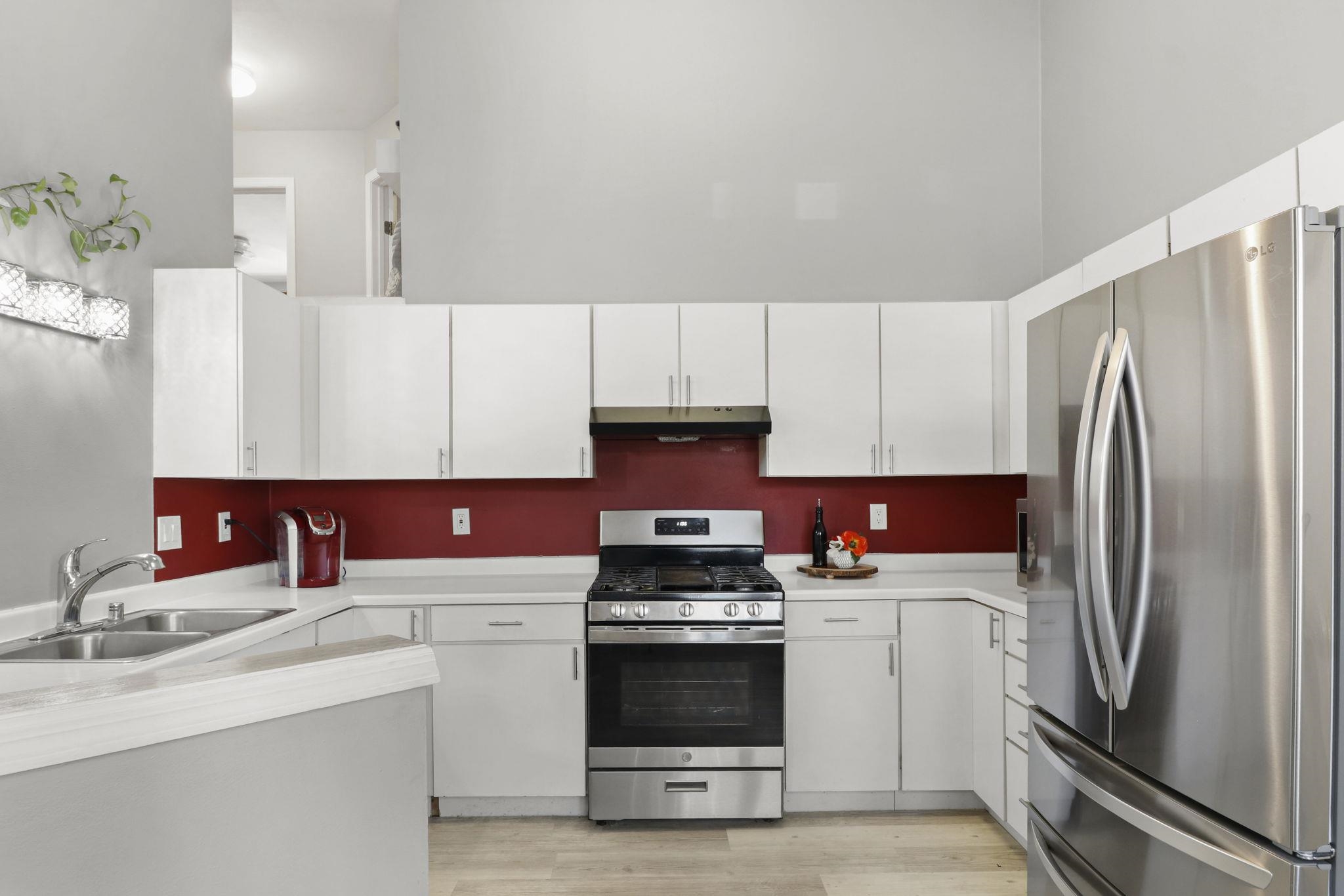 204 West Clover Lane, Unit B Cottage Grove, WI 53527 - Photo 4 of 15