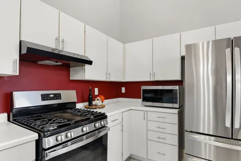 $315,000 | 204 West Clover Lane, Unit B, Cottage Grove, WI 53527