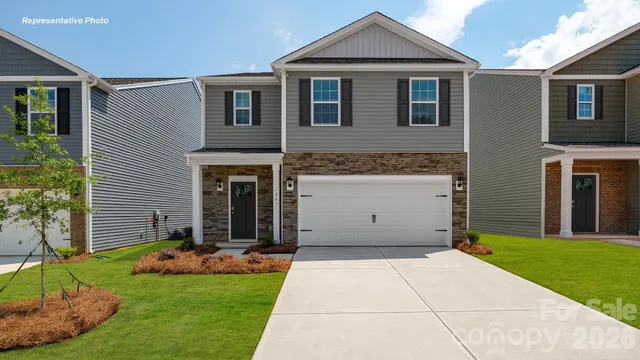 $365,000 | 651 13th Ave Drive Northeast, Hickory, NC 28601