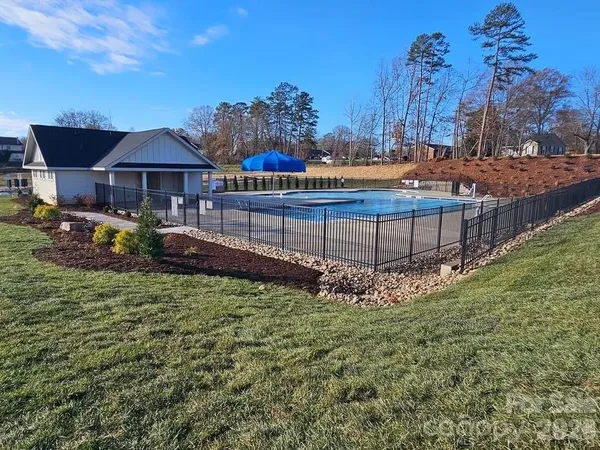 $365,000 | 651 13th Ave Drive Northeast, Hickory, NC 28601