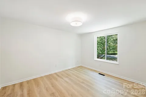 $675,000 | 7323 Rollingridge Drive, Charlotte, NC 28211