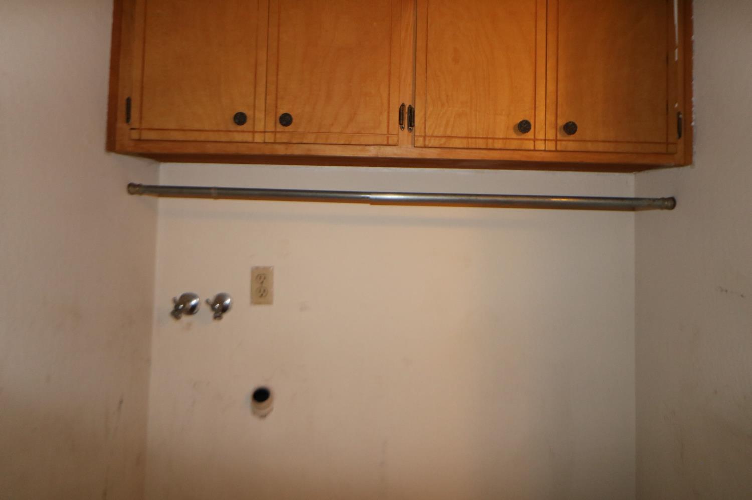 1536 Meadowview Road Arnold, CA 95223 - Photo 13 of 22 a view of a closet