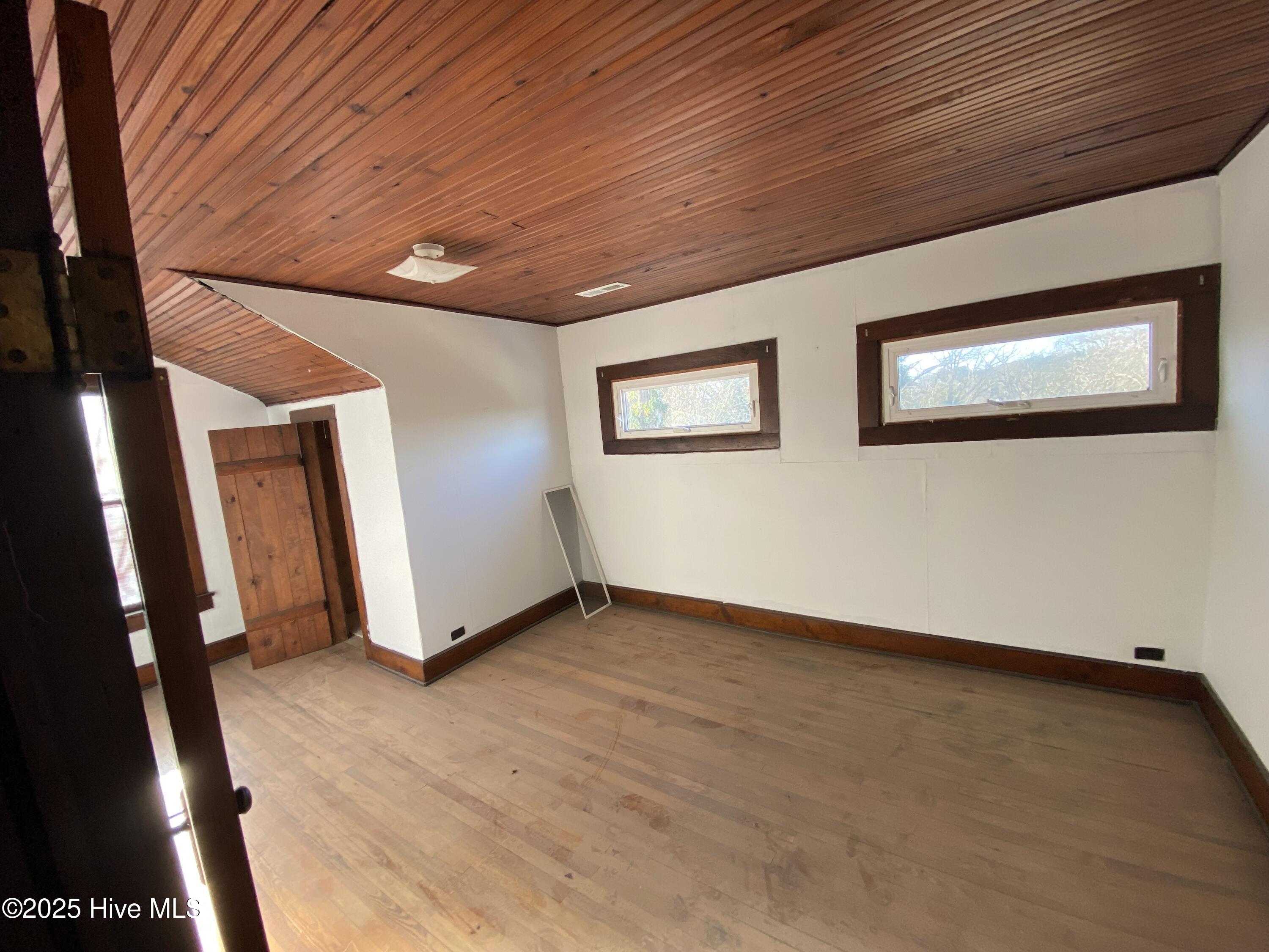 404 Summit Street Aberdeen, NC 28315 - Photo 9 of 13 oldhouse10