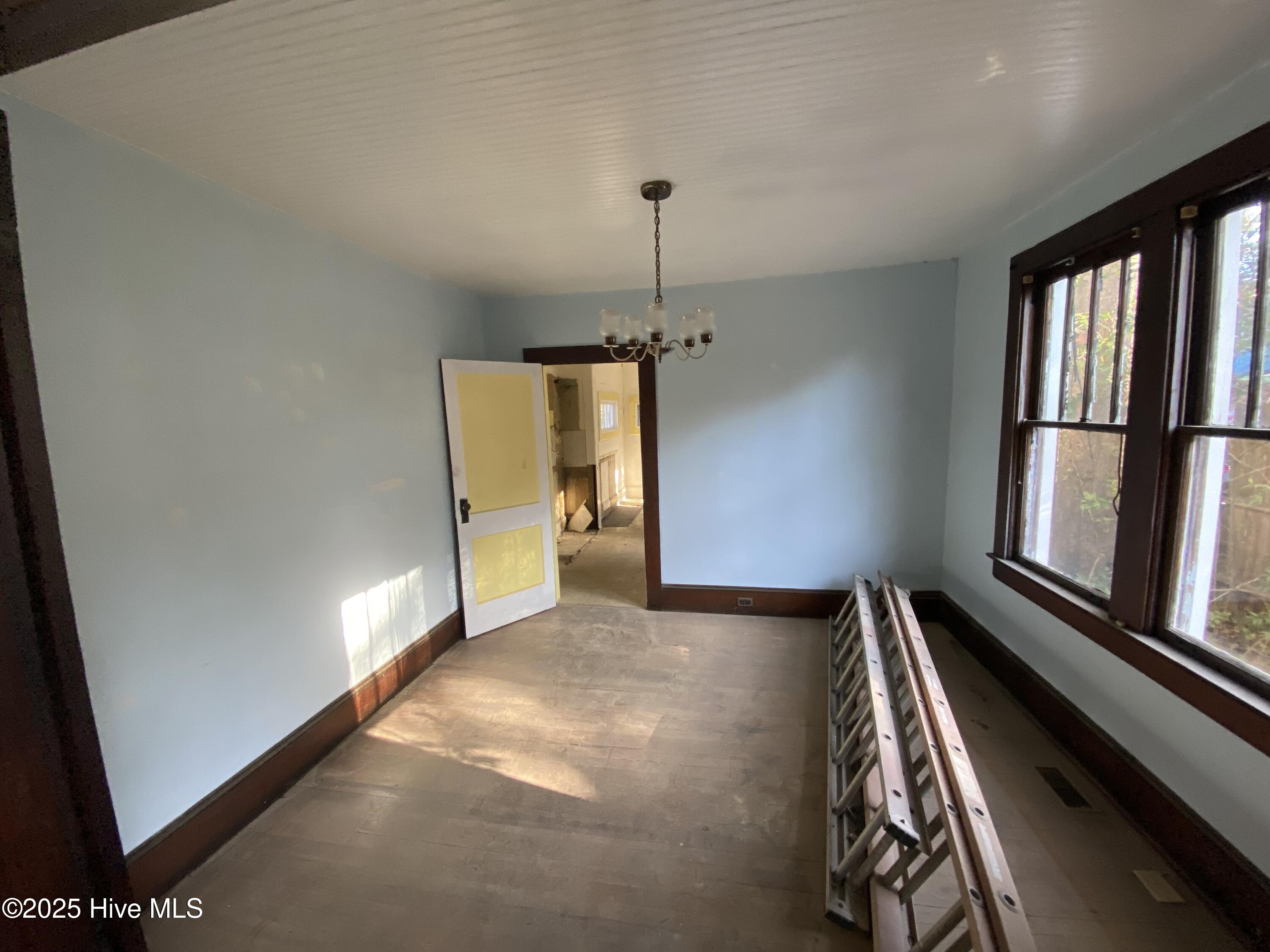 404 Summit Street Aberdeen, NC 28315 - Photo 5 of 13 oldhouse6