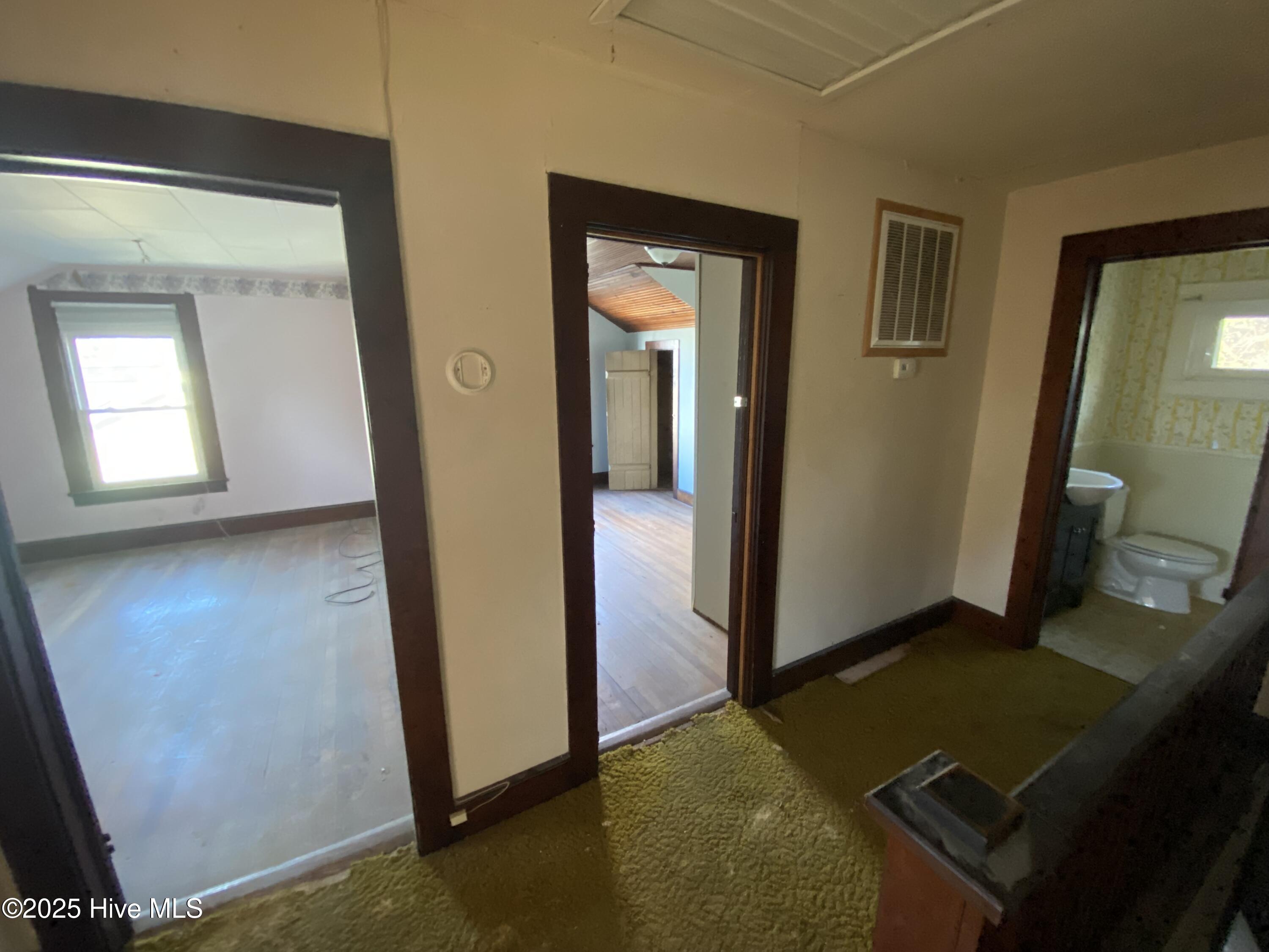 404 Summit Street Aberdeen, NC 28315 - Photo 8 of 13 oldhouse9