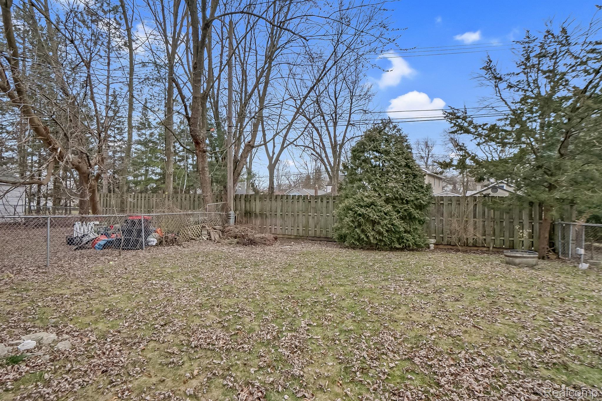 2171 East Eight Mile Road Grosse Pointe, MI 48236 - Photo 25 of 26 Gallery Image 25