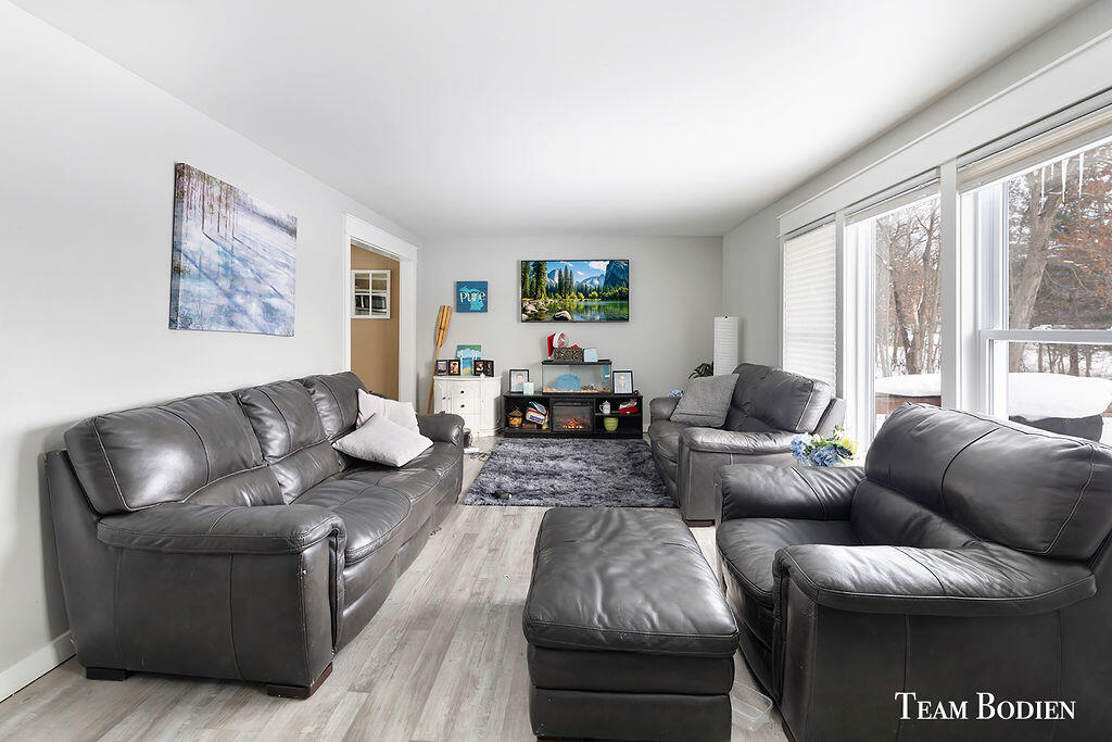 3749 Bass Lake Road Pierson, MI 49339 - Photo 9 of 25 3X0A2087