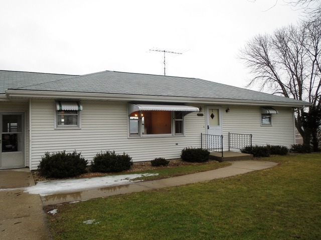 1026 Bluff Road Dixon, IL 61021 - Photo 14 of 14 a front view of house with yard