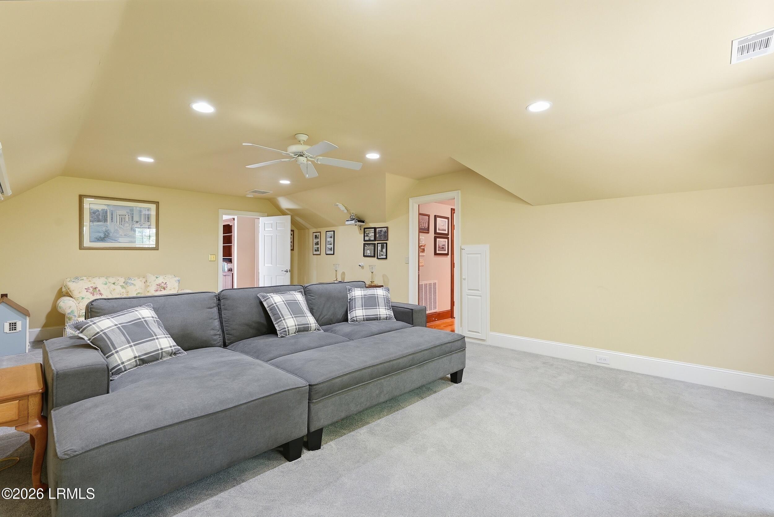 213 De La Gaye Point Beaufort, SC 29902 - Photo 39 of 63 Loads of flex space