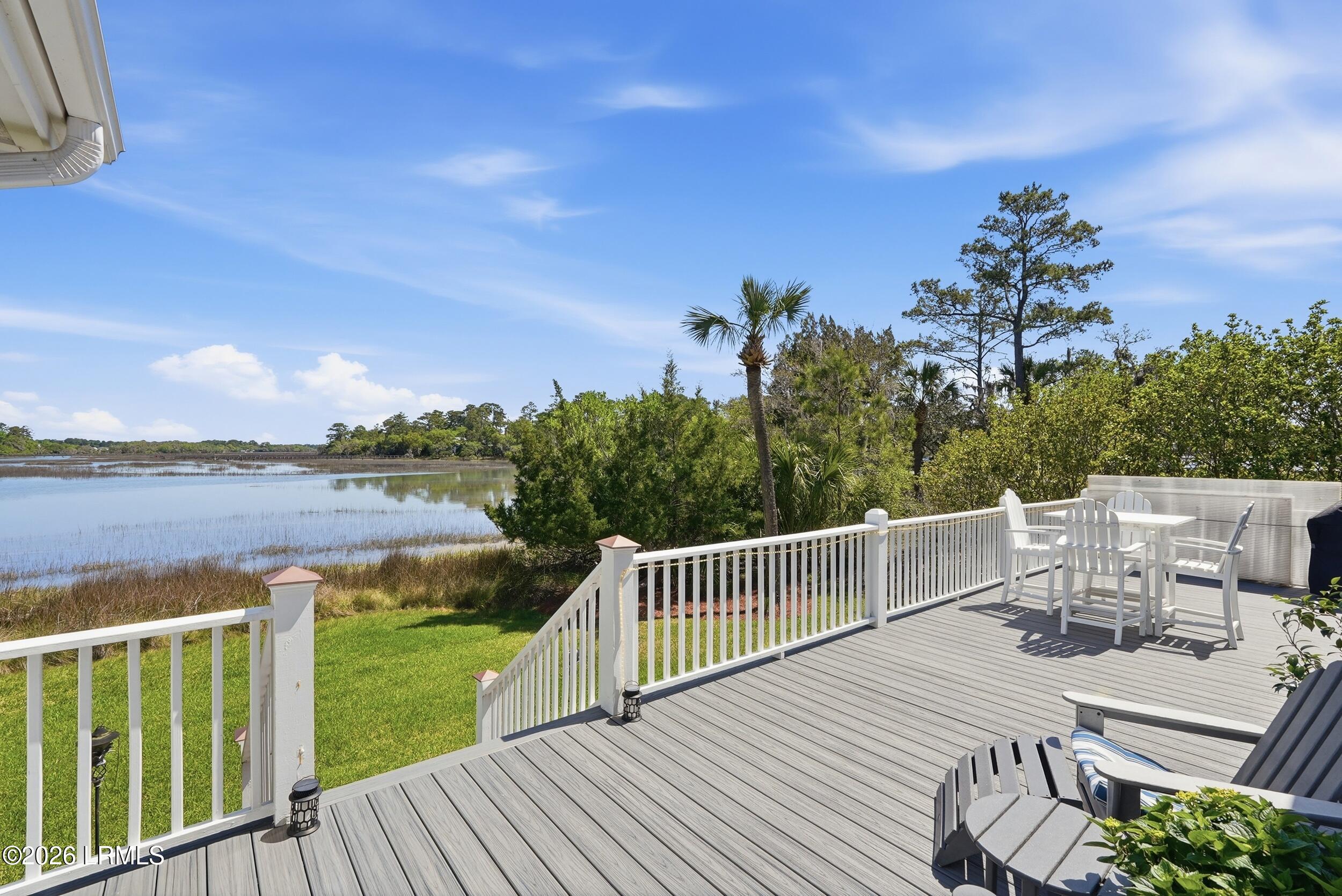 213 De La Gaye Point Beaufort, SC 29902 - Photo 45 of 63 Trex decking