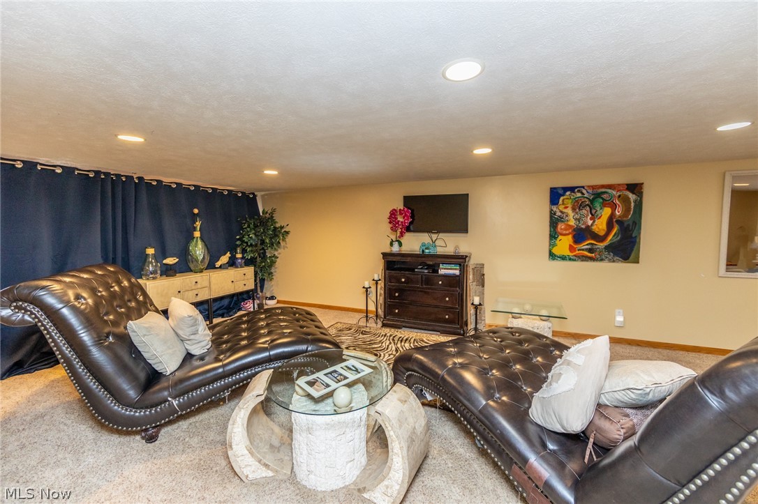 6468 South Canterbury Road Parma, OH 44129 - Photo 21 of 27