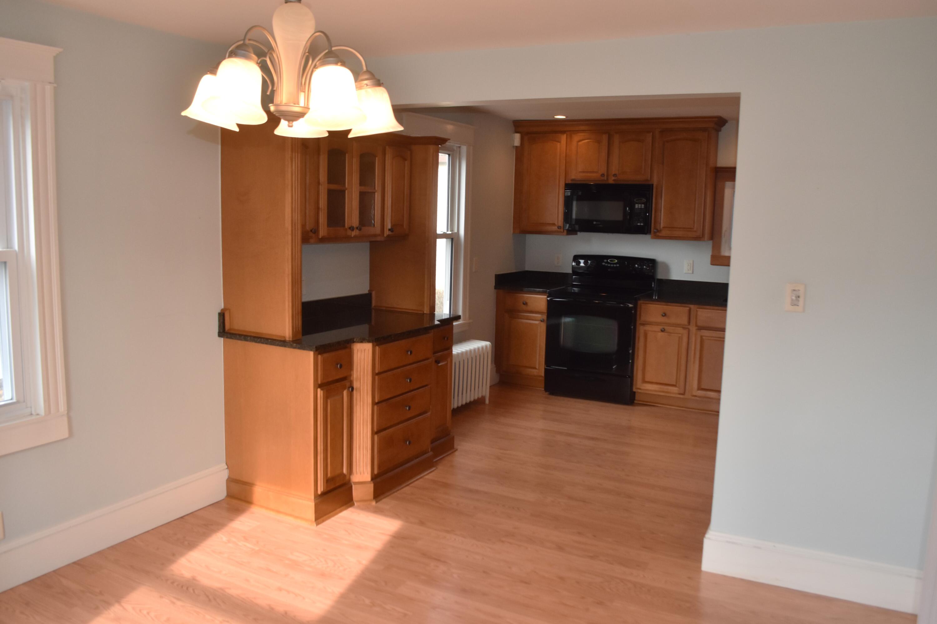 542 Preble Street South Portland, ME 04106 - Photo 16 of 40 DSC_0041