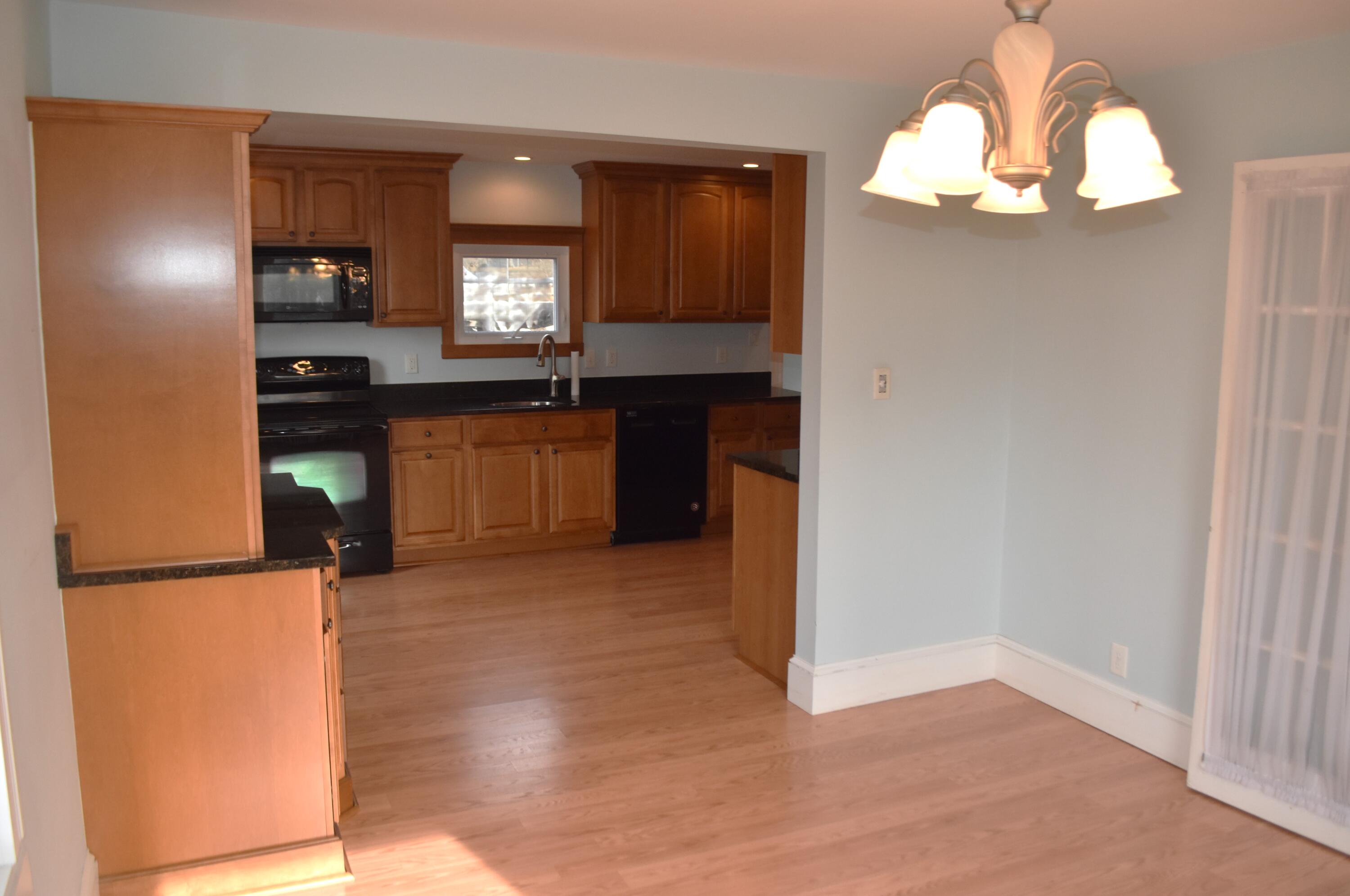 542 Preble Street South Portland, ME 04106 - Photo 17 of 40 DSC_0026