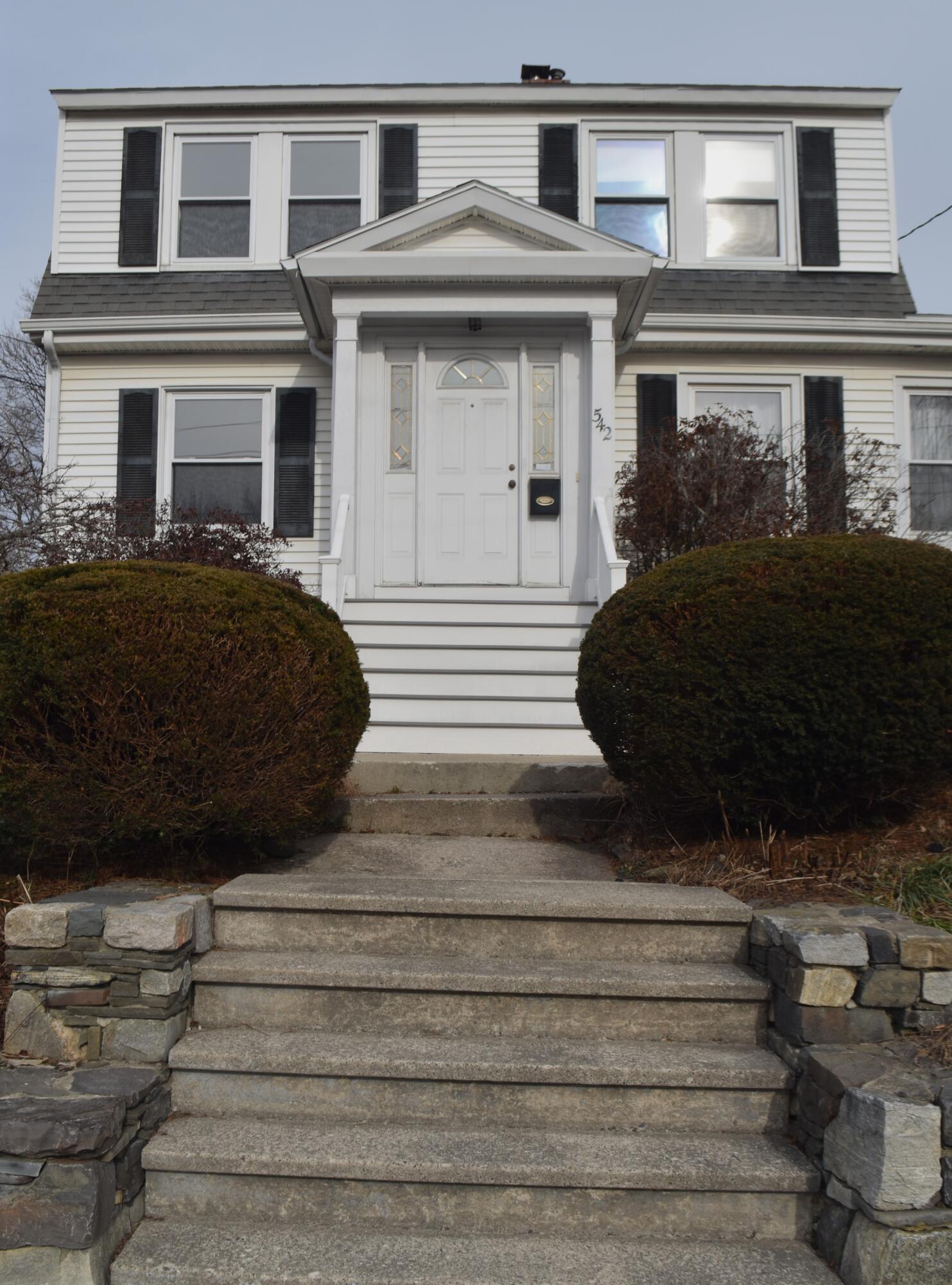 542 Preble Street South Portland, ME 04106 - Photo 3 of 40 DSC_0053