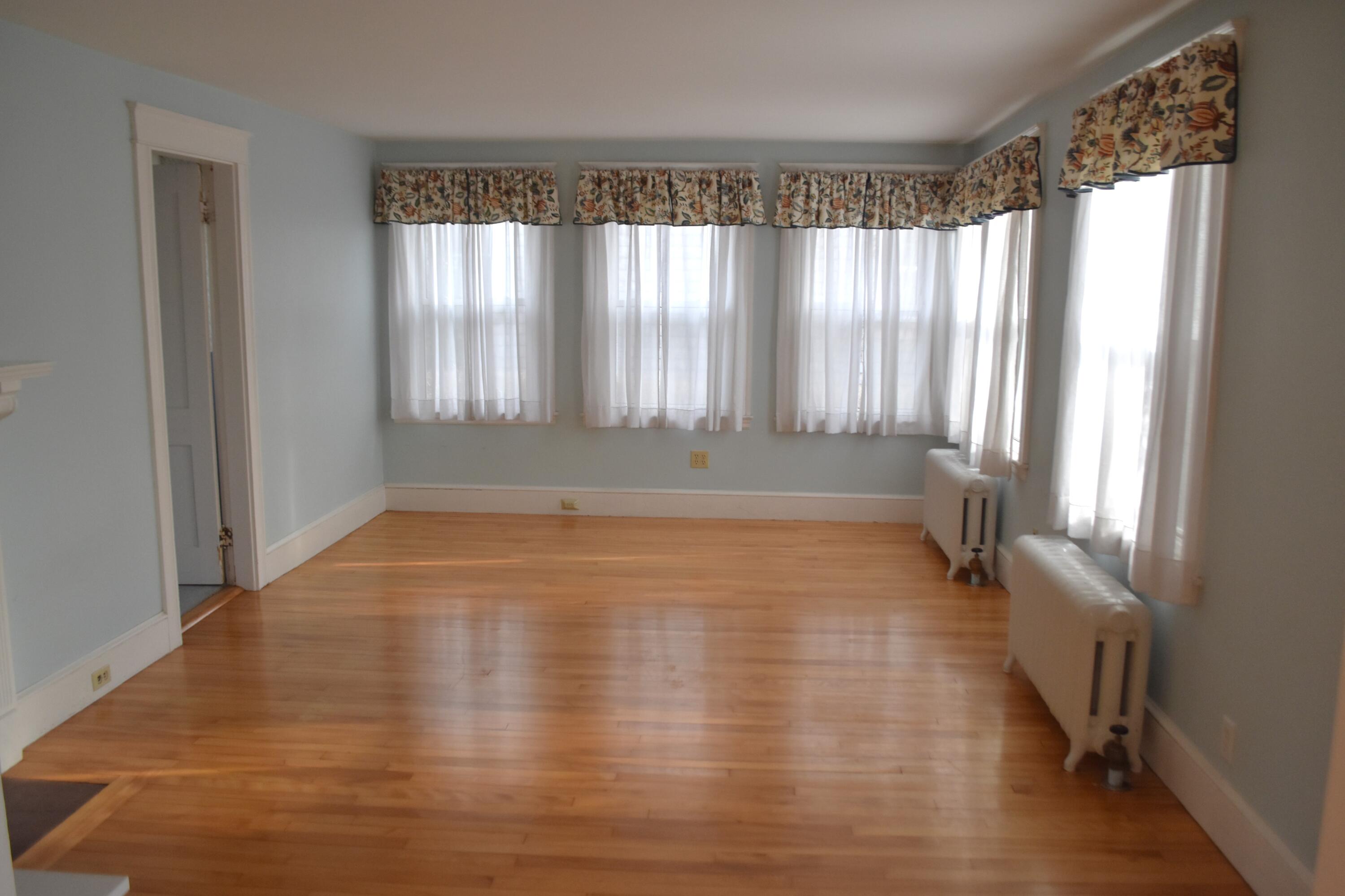 542 Preble Street South Portland, ME 04106 - Photo 7 of 40 DSC_0044