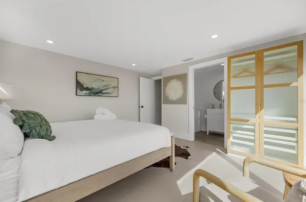 $10,950,000 | 811 North Shore Drive, Anna Maria, FL 34216