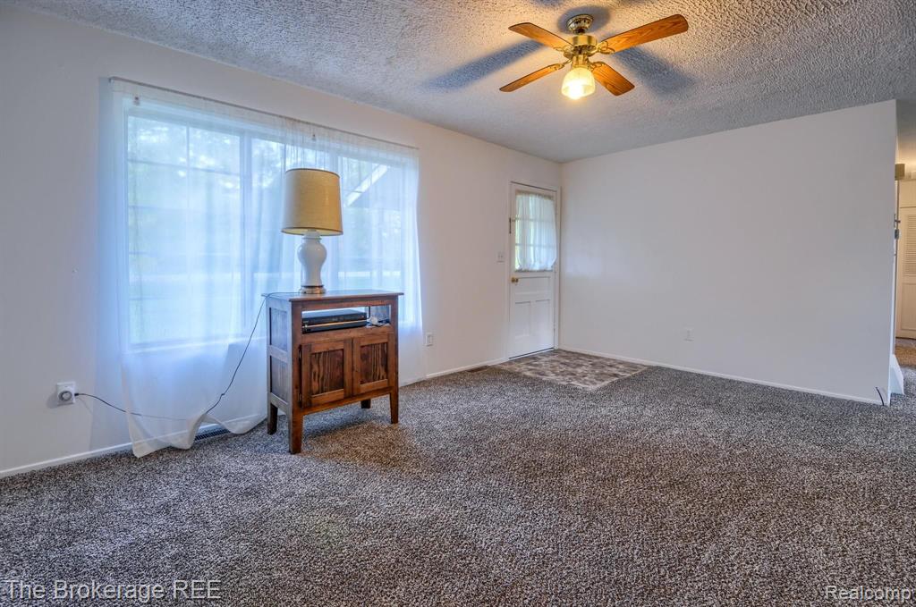 14267 Neff Road Clio, MI 48420 - Photo 5 of 26