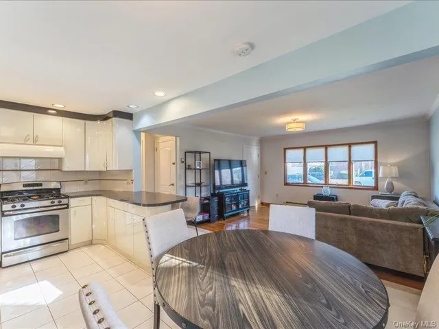 $849,000 | 158 Clement Avenue, Elmont, NY 11003