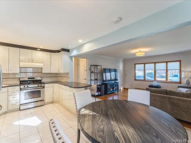 $849,000 | 158 Clement Avenue, Elmont, NY 11003