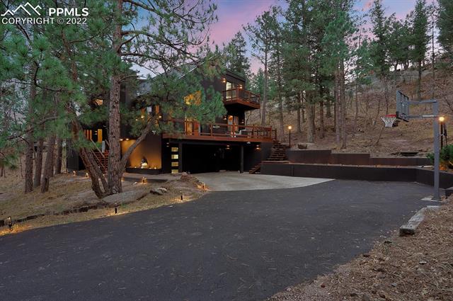 1015 Timber Valley Road Colorado Springs, CO 80919 - Photo 5 of 49