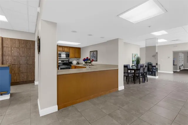 $600,000 | 80 Rogers Street, Unit 2D, Clearwater, FL 33756