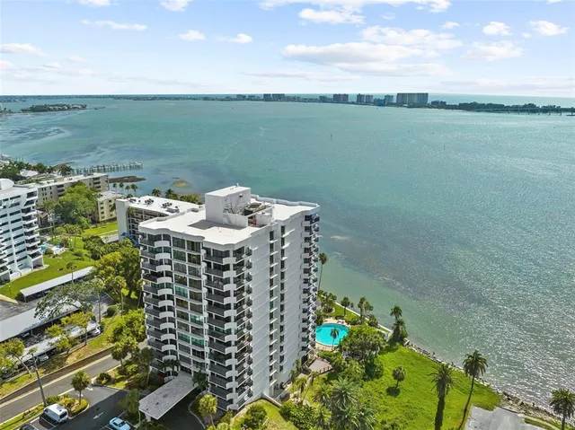 $600,000 | 80 Rogers Street, Unit 2D, Clearwater, FL 33756