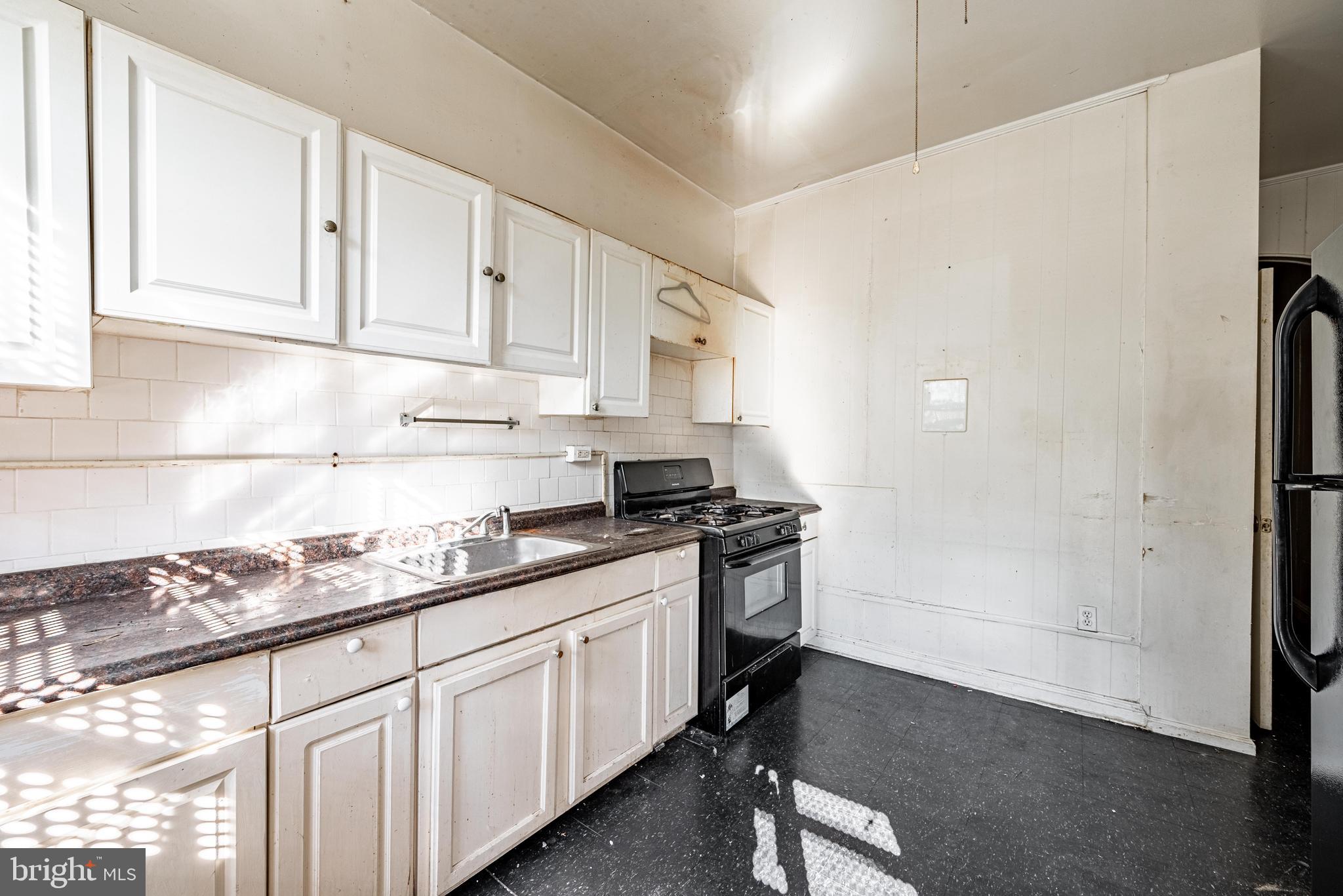 1706 Appleton Street Baltimore, MD 21217 - Photo 14 of 26