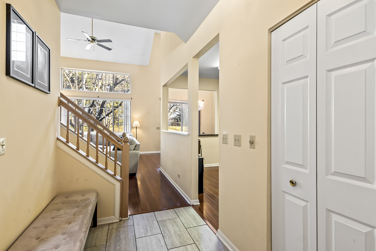 2280 Briar Court Hoffman Estates, IL 60169 - Photo 15 of 36 a view of a hallway with windows