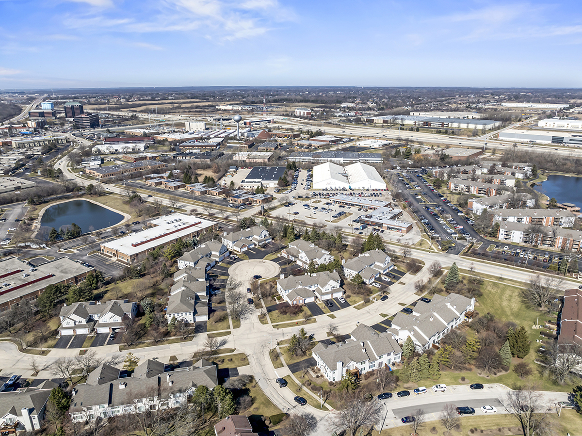 2280 Briar Court Hoffman Estates, IL 60169 - Photo 31 of 36 an aerial view of a city with ocean view