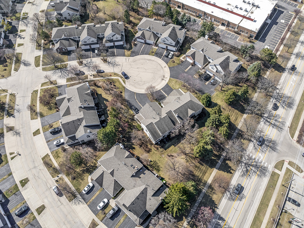 2280 Briar Court Hoffman Estates, IL 60169 - Photo 32 of 36 an aerial view of residential house with outdoor space