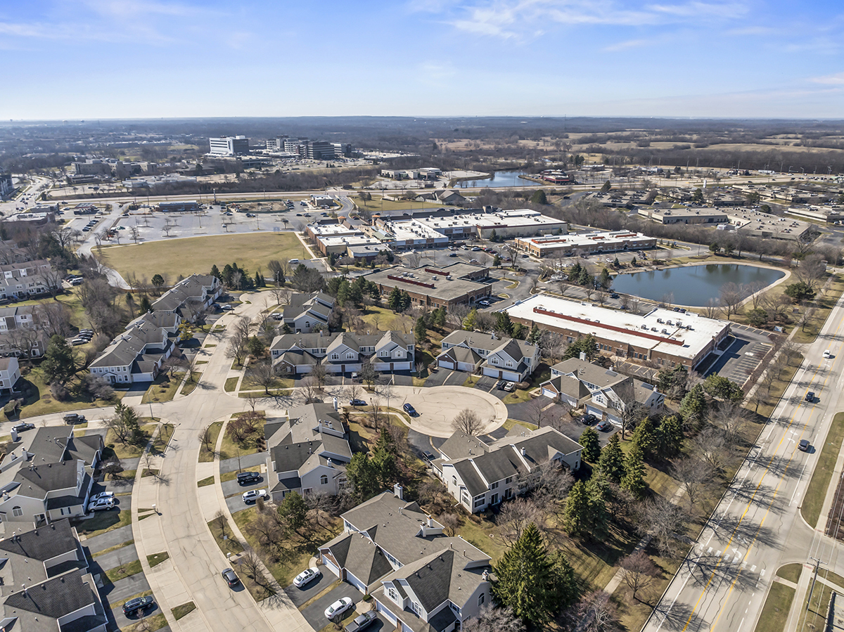2280 Briar Court Hoffman Estates, IL 60169 - Photo 33 of 36 an aerial view of a city