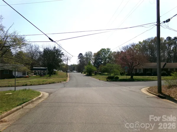 $135,000 | 1317 Ross Drive, Unit 2, Albemarle, NC 28001