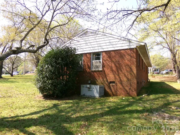 $135,000 | 1317 Ross Drive, Unit 2, Albemarle, NC 28001