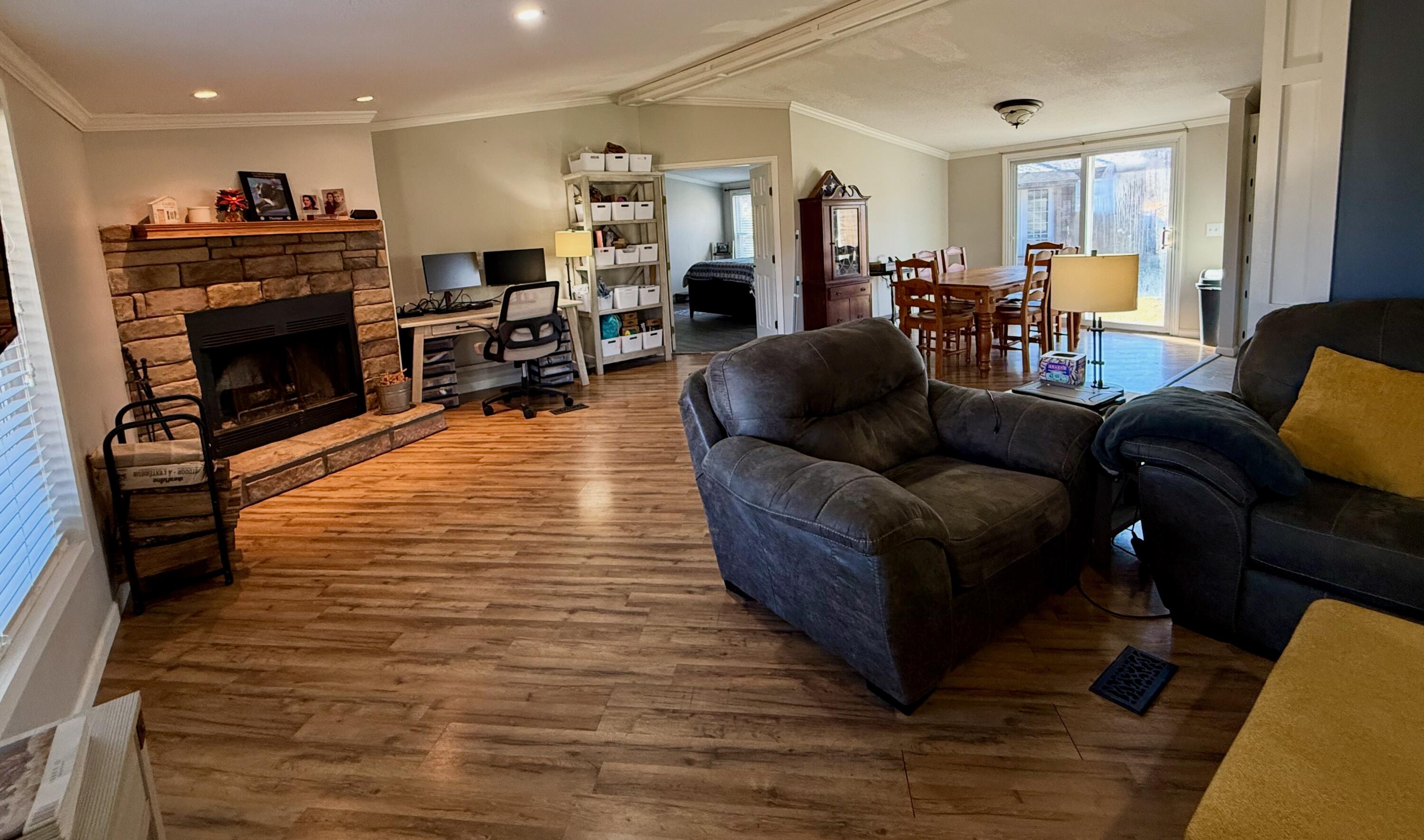 2252 Gizzard Creek Road Sequatchie, TN 37374 - Photo 17 of 38 Living Room