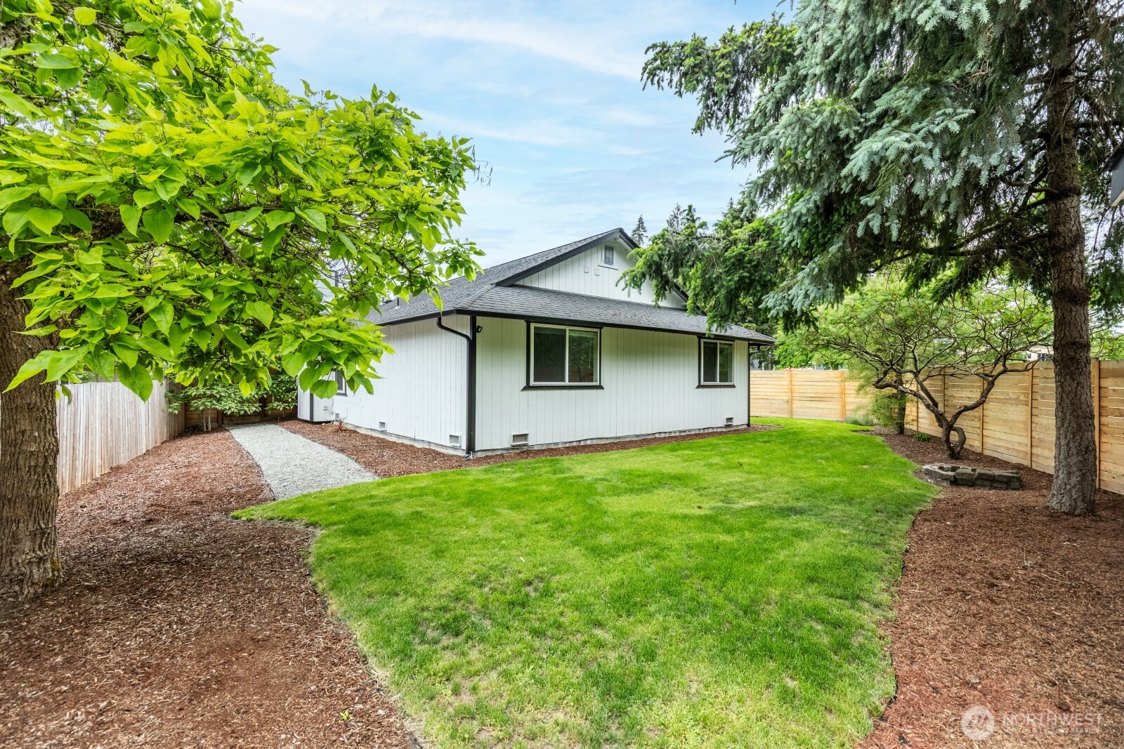 21927 Southeast 237th Street Maple Valley, WA 98038 - Photo 22 of 26