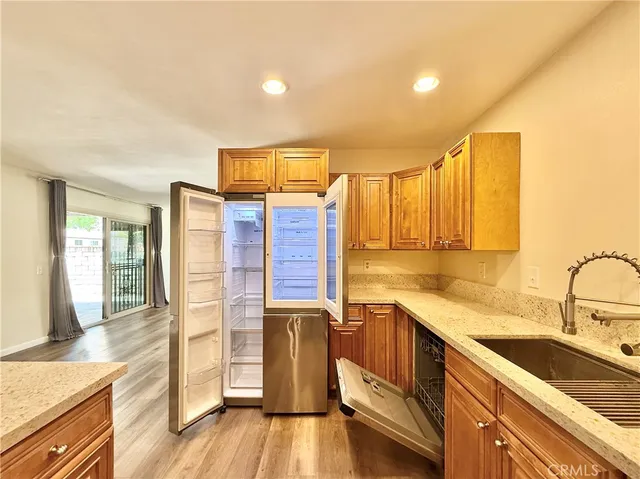 $3,000 | 2760 Monroe Street, Riverside, CA 92504