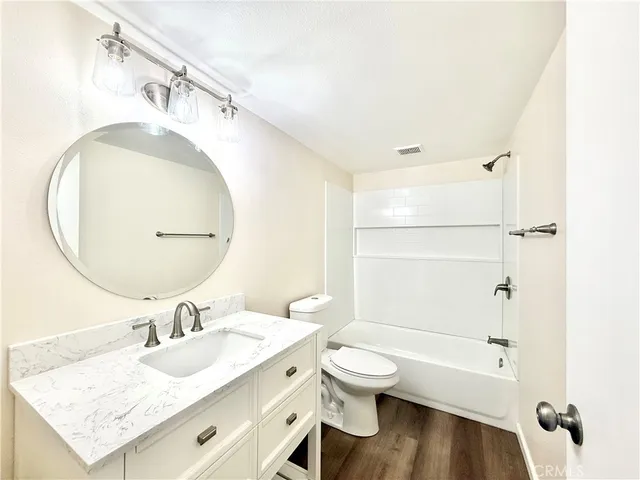 $3,000 | 2760 Monroe Street, Riverside, CA 92504