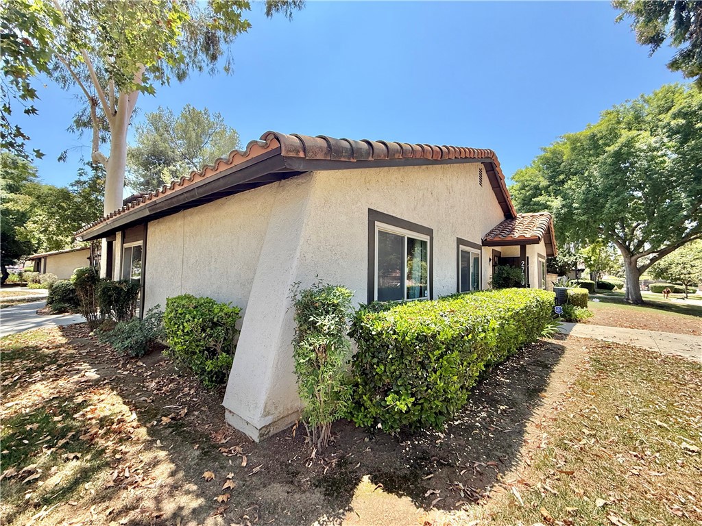 2760 Monroe Street Riverside, CA 92504 - Photo 2 of 43