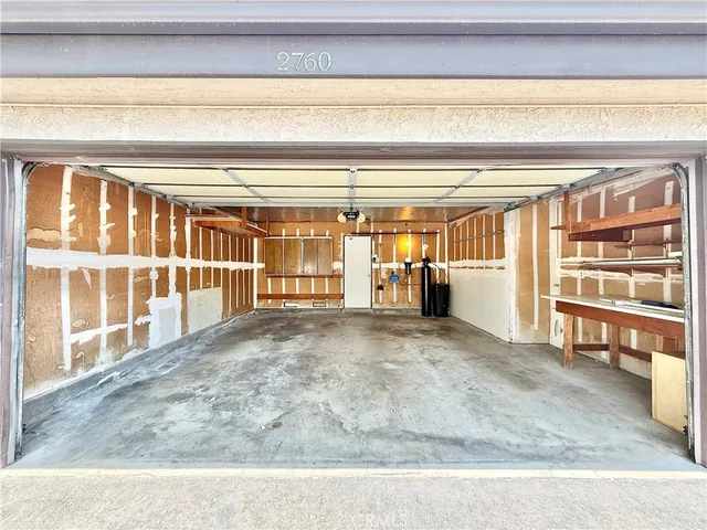 $3,000 | 2760 Monroe Street, Riverside, CA 92504