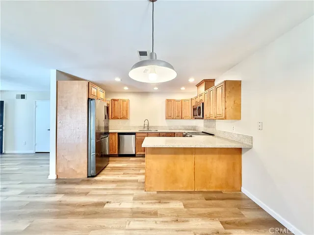 $3,000 | 2760 Monroe Street, Riverside, CA 92504