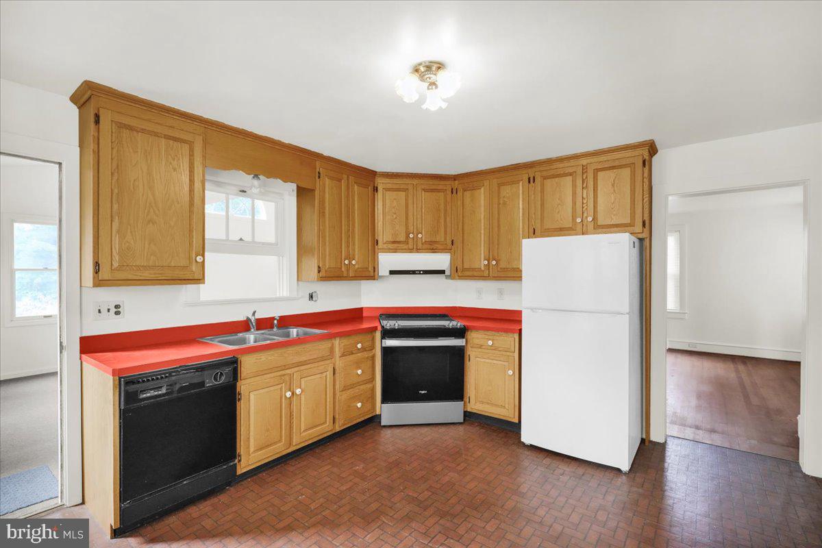144 East Baumstown Road Birdsboro, PA 19508 - Photo 9 of 18
