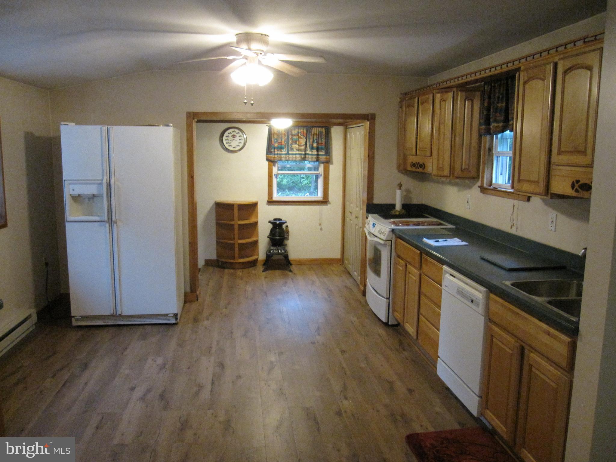 7516 Race Road Hanover, MD 21076 - Photo 7 of 27 Kitchen