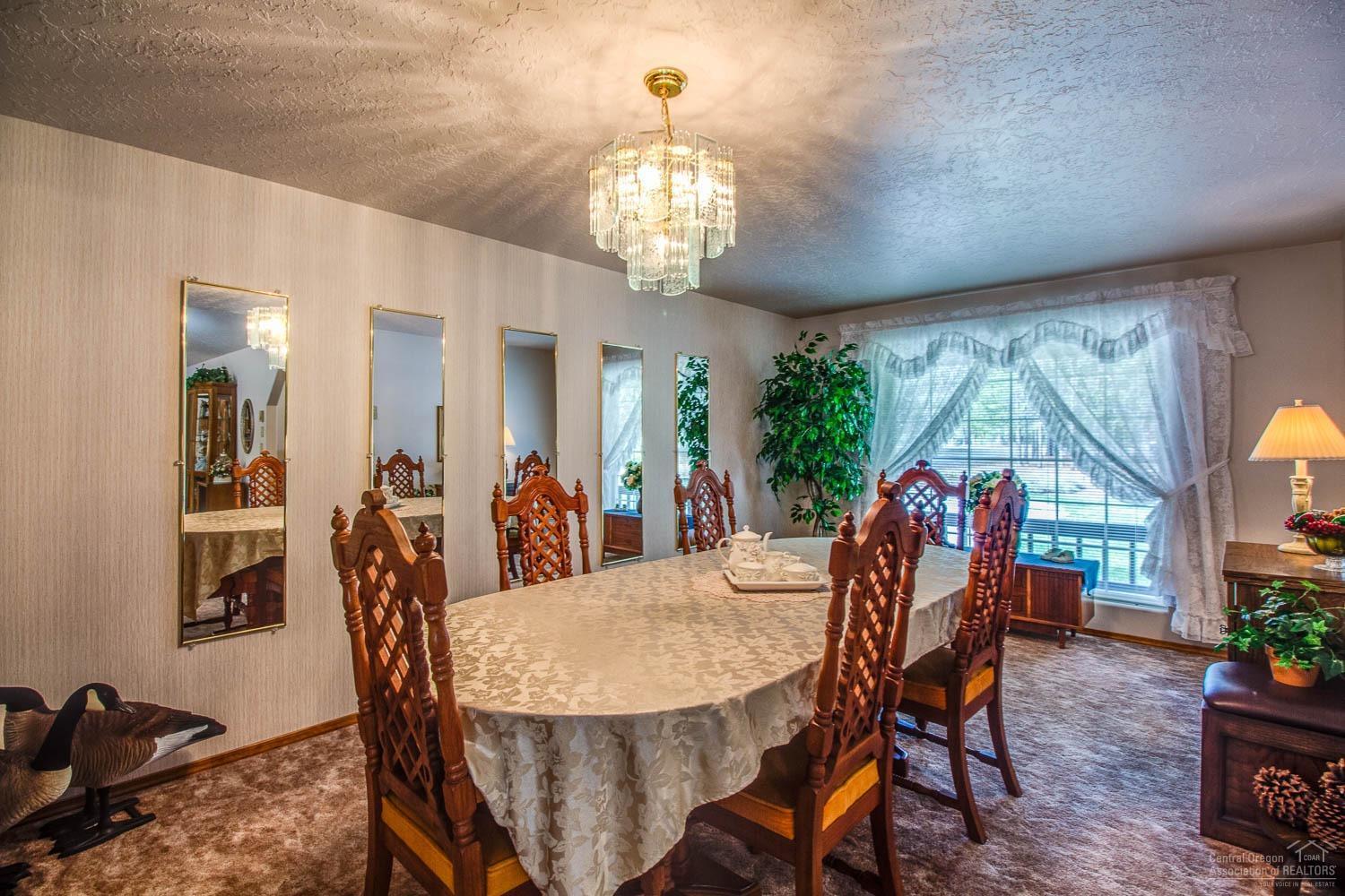 53020 Day Road La Pine, OR 97739 - Photo 4 of 25 Gallery Image 4
