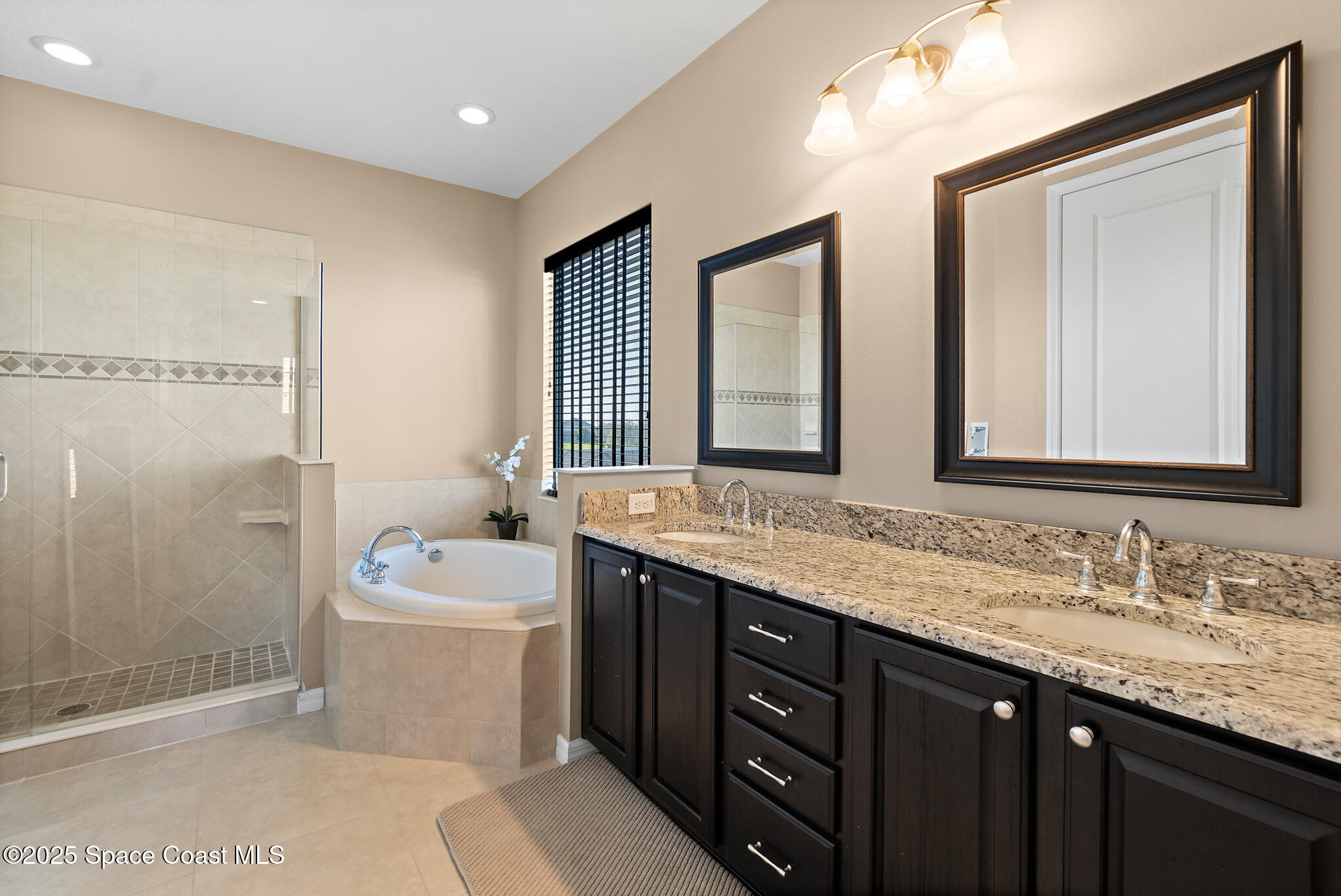 3857 Hollisten Circle Melbourne, FL 32940 - Photo 9 of 40 Primary Bathroom